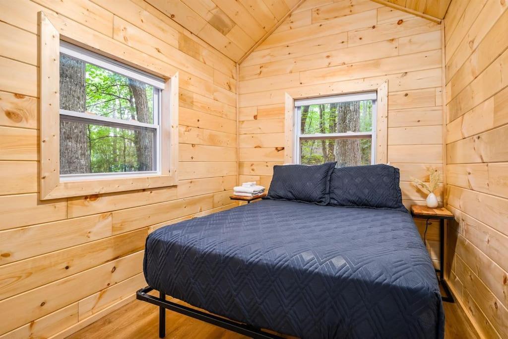 Arbutus Lake 3 Bedroom Cottage Traverse City Extérieur photo