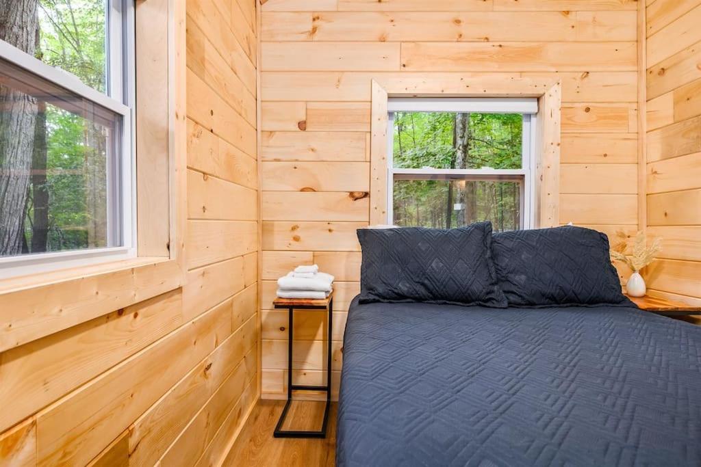 Arbutus Lake 3 Bedroom Cottage Traverse City Extérieur photo