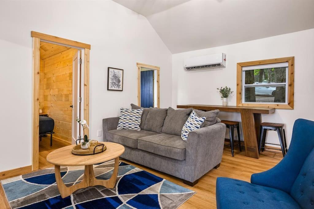 Arbutus Lake 3 Bedroom Cottage Traverse City Extérieur photo